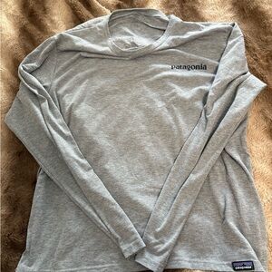 Patagonia Men's Gray Long Sleeve Shirt